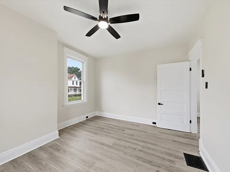 4627 McNeil Ave — Photo 16