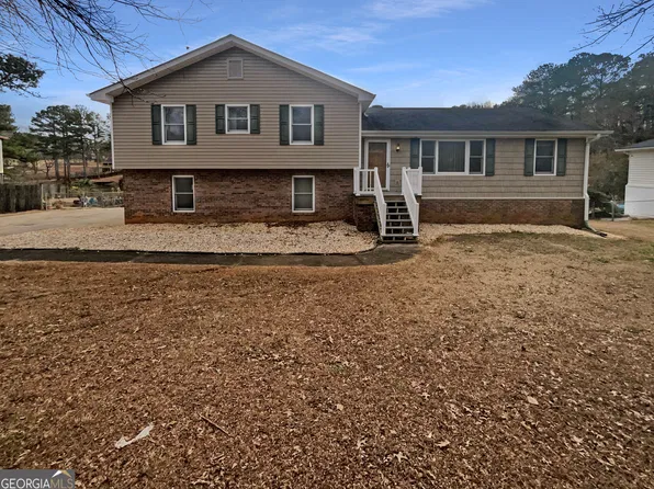 1689 Rangewood Dr SW, Lilburn, GA 30047