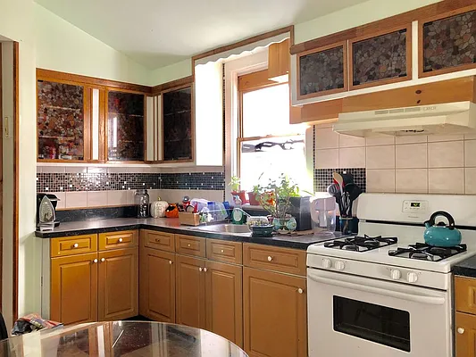 Rented by Coldwell Banker Reliable Real Estate | media 9