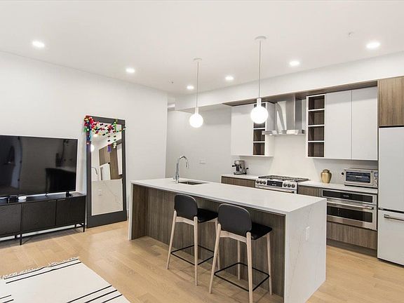 2nd image of 160 Brunswick St #205