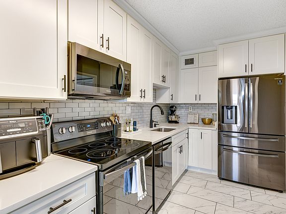 2nd image of 5500 Holmes Run Pkwy APT 510