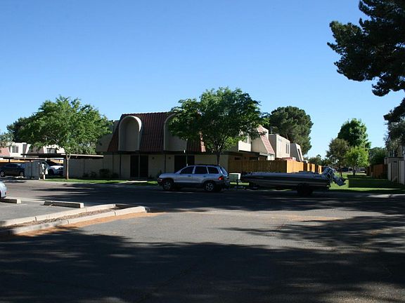 2nd image of 5956 W Townley Ave