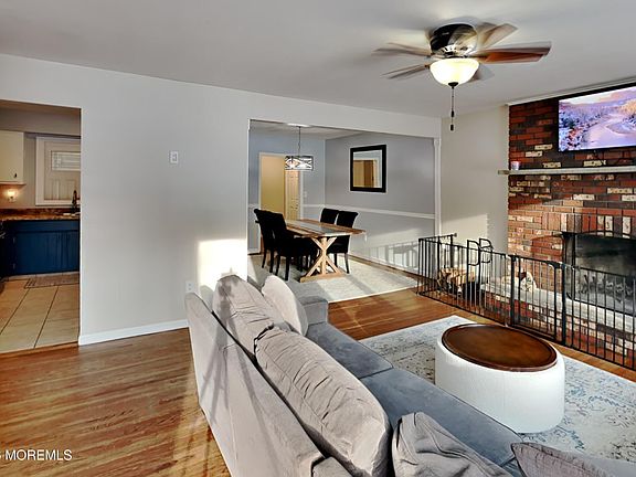 4th image of 607 S Stump Tavern Road