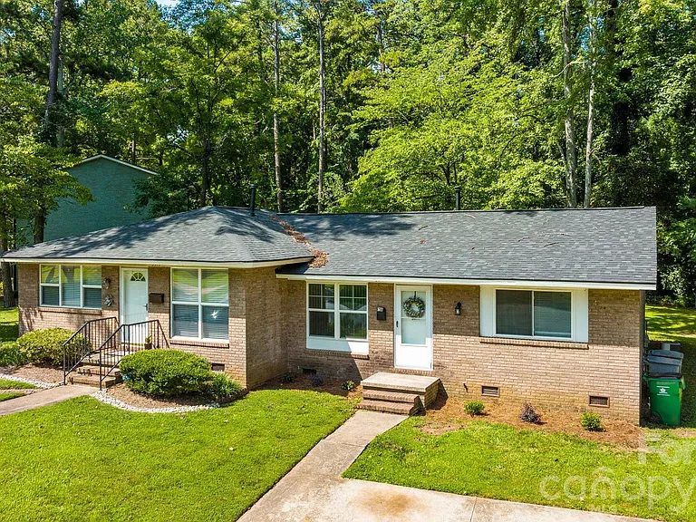 3315 Erskine Dr — Photo 8