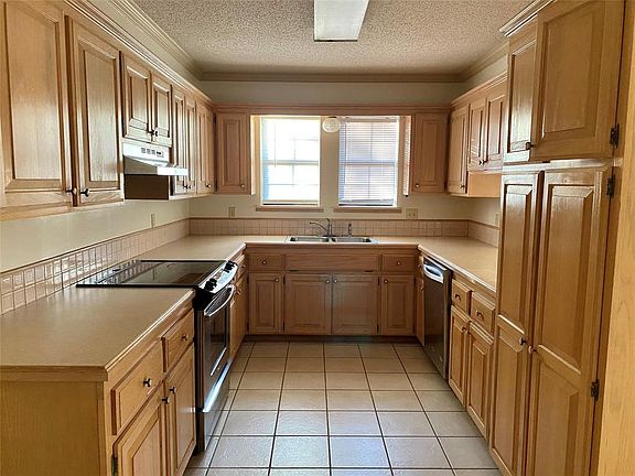 3rd image of 5204 Westfork Dr