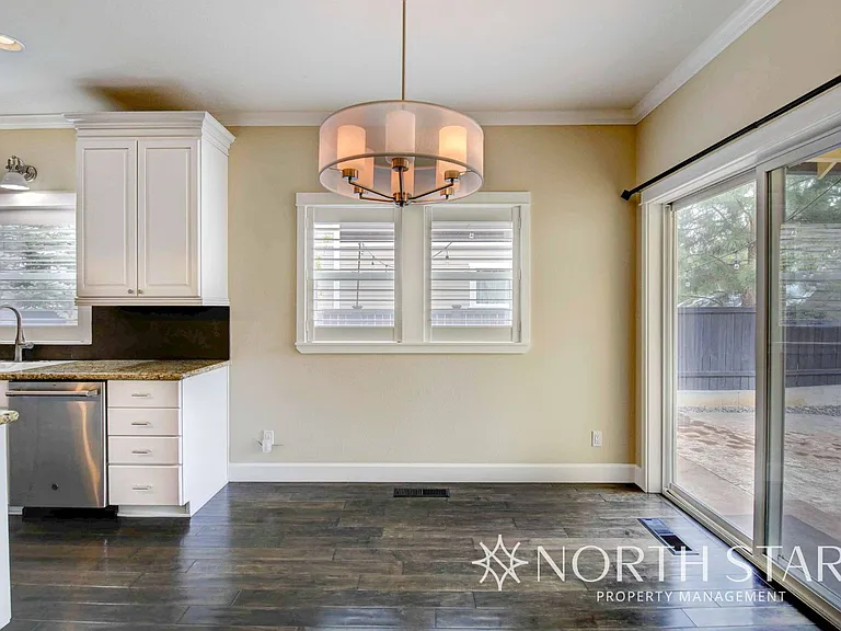 2525 NW High Lakes Loop — Photo 12