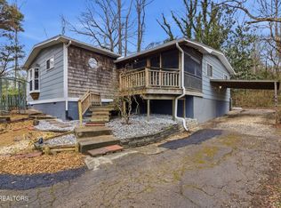 353 E Wolf Valley Rd, Heiskell, TN 37754
