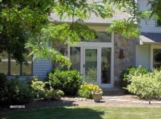 460 Chambers Ln, West Chester, PA 19382
