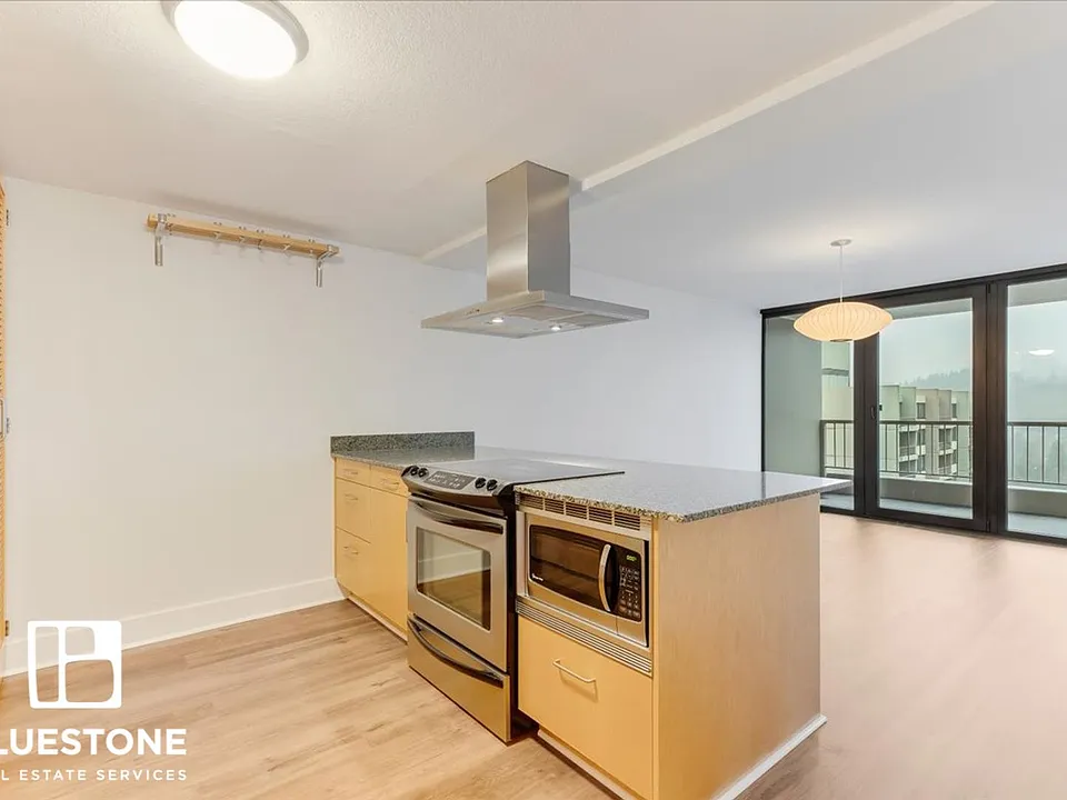 255 SW Harrison St #25A