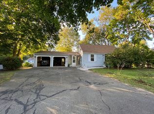 27 Joyce Ct, Milford, CT 06461