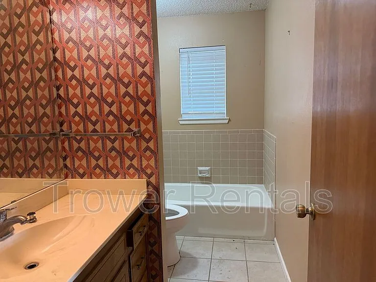 9016 W Valley Meadow Ln — Photo 20