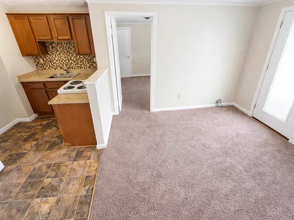 199 Rosemont Dr, Coraopolis, PA 15108