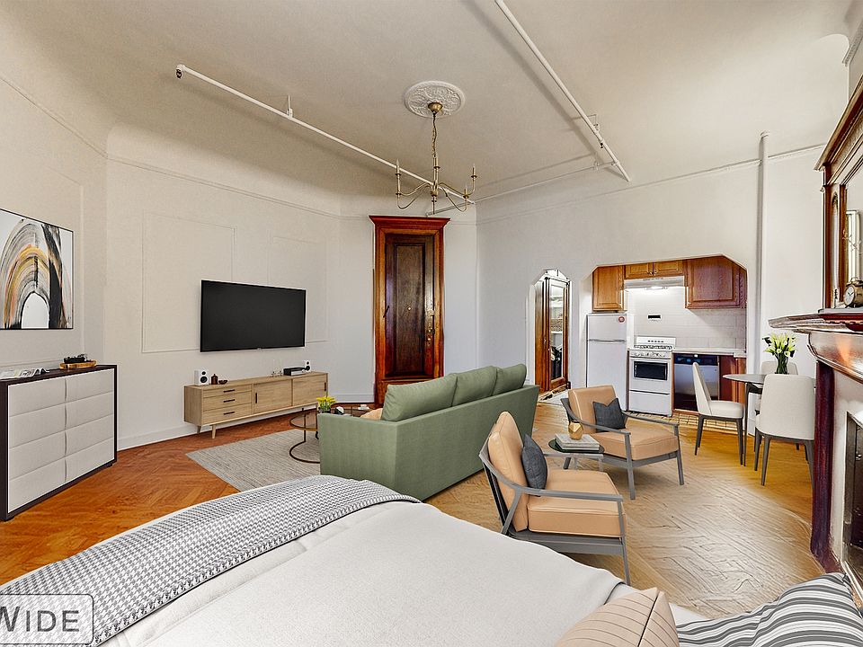 1st image of 16 W 69th St APT 11