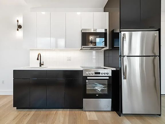 2nd image of 1042 President St #8H