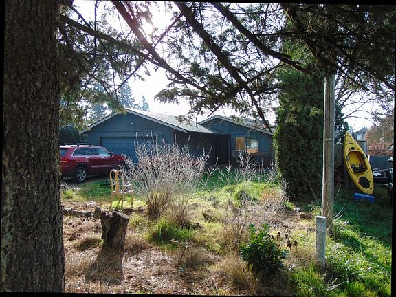 2nd image of 9315 NE 81st Way