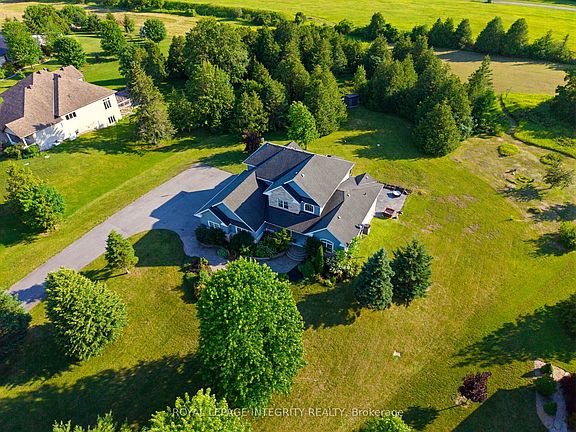2nd image of 562 Pennycross Ln