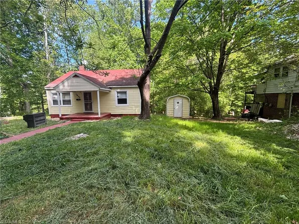 1633 Attucks St, Winston Salem, NC 27105