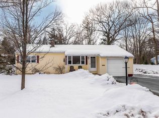 66 Saratoga Dr, Scotia, NY 12302