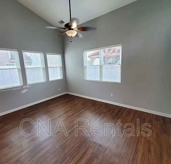 311 Hiawassee Dr — Photo 3