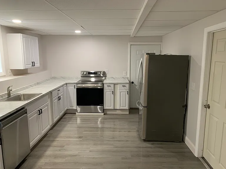 699 Manton Ave #L — Photo 2