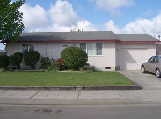 205 S Grove Ln, Sutherlin, OR 97479