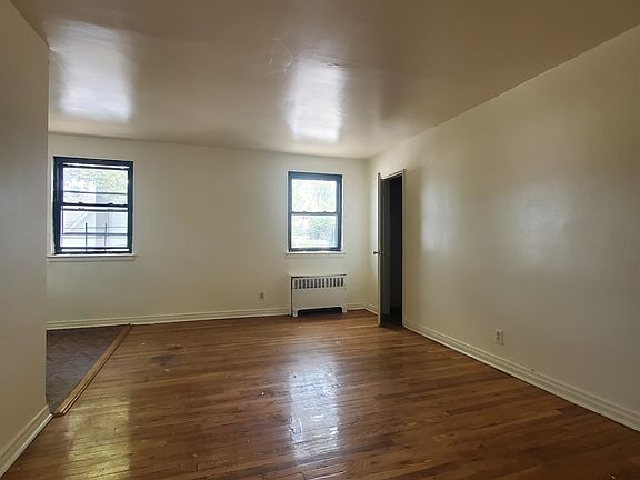 5th image of 189-07 Henderson Ave #2