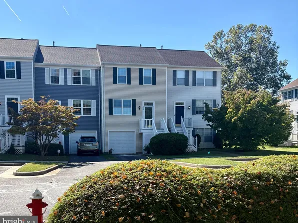 523 Radford Ter NE, Leesburg, VA 20176