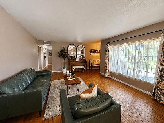 3rd image of 325 E Chanslor Way