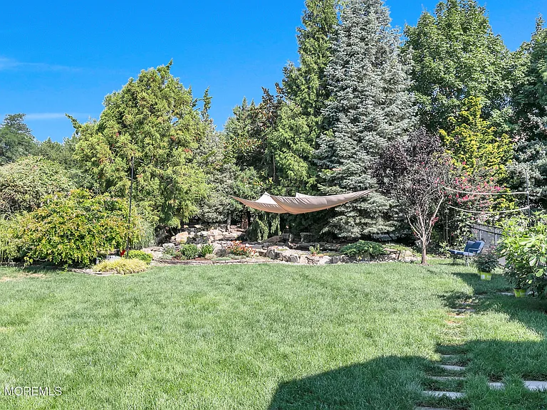 22 Oakes Rd — Photo 53