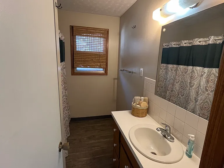 1406 N Severance St #B — Photo 4