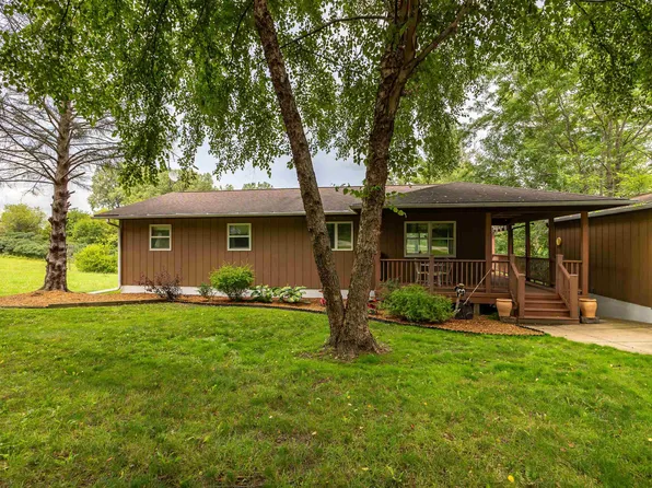 2A45 Pioneer Dr, Apple River, IL 61001