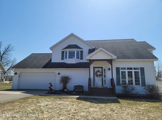 1306 Bay Ridge Dr, Detroit Lakes, MN 56501