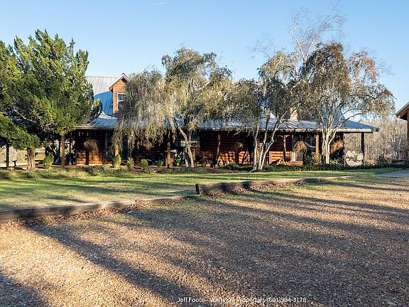 5th image of 1883 Carsley Rd