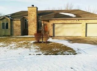 5016 Merry Ln, Toledo, OH 43615