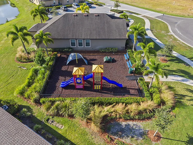 1817 Party Pl — Photo 37