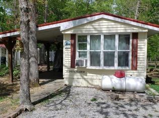 38 Wildwood Dr, Crossville, TN 38571