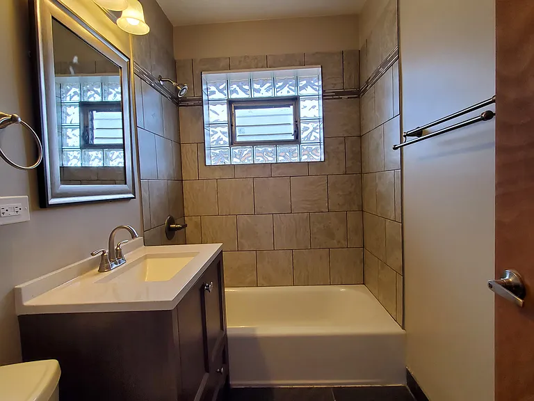 733 Dulles Rd #F — Photo 6