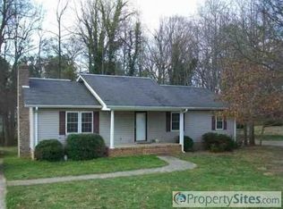 121 Woodgreen Dr, Mauldin, SC 29662
