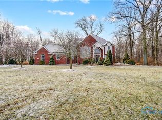 5387 Sugar Ridge Rd, Pemberville, OH 43450