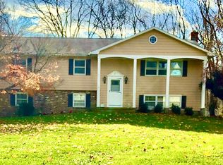 13 Renzulli Rd, Norwalk, CT 06851