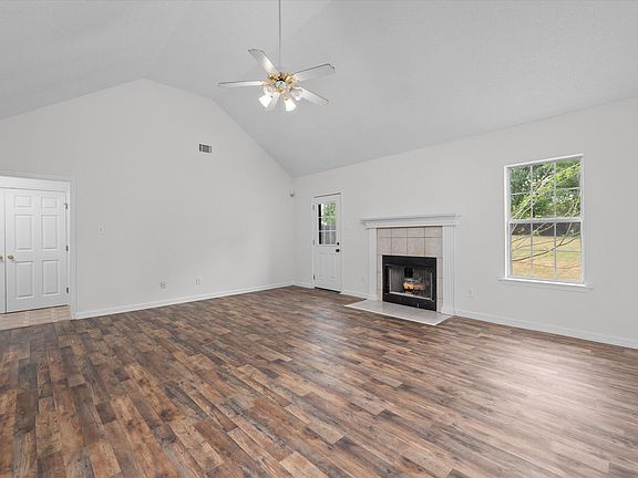 2nd image of 3526 Crawfordville Drive