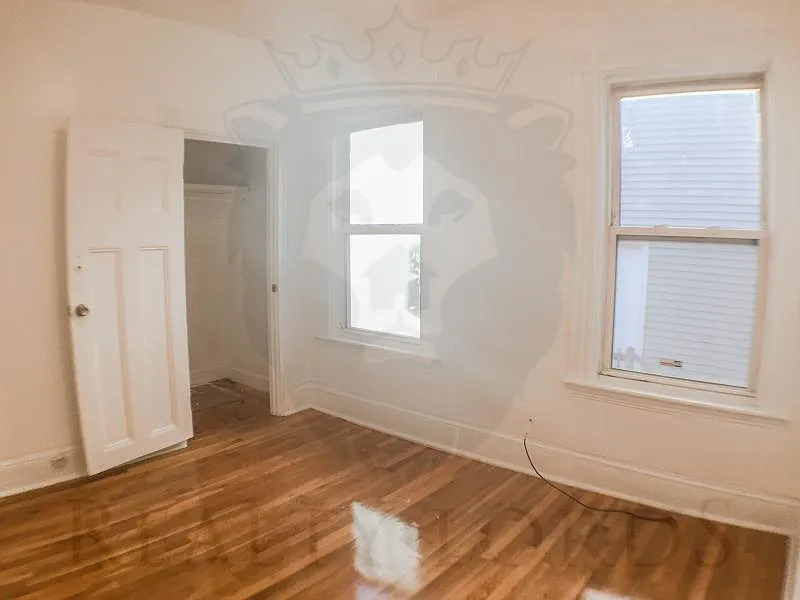 3 bed, $3,500 — Photo 4