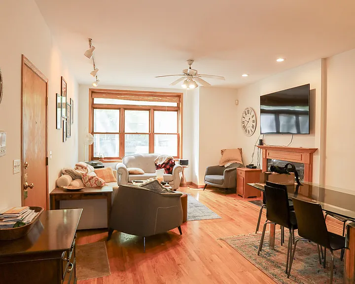 1940 W Diversey Pkwy #1W — Photo 4