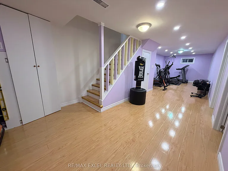 50 Shootfield Cres — Photo 24