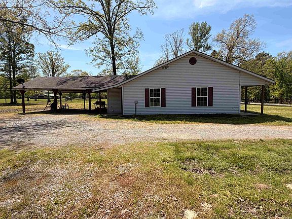 4th image of 450 Pinewood Rd