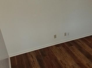 7329 Leisure Ct, Louisville, KY 40229
