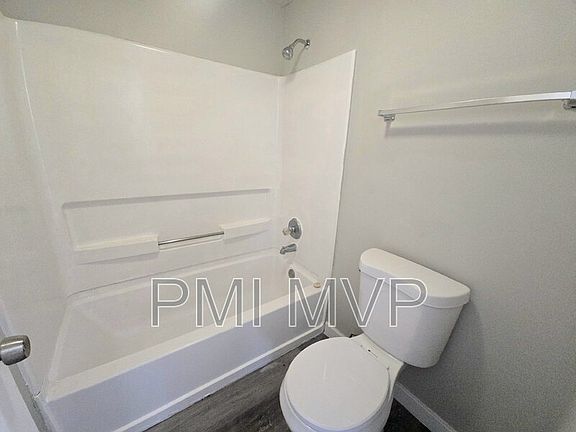3rd image of 2767 Wedge St