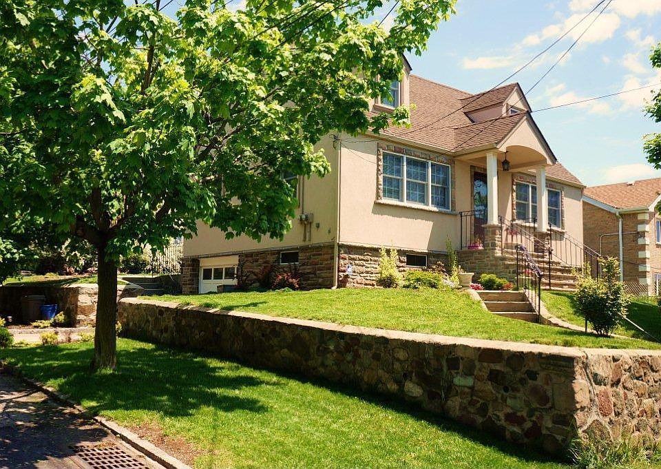 1st image of 97 Parkinson Ave
