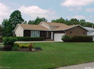 15750 Pinewood Dr, Strongsville, OH
