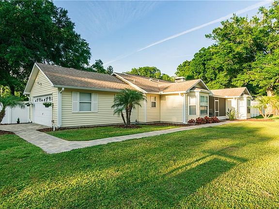 3rd image of 22411 Stillwood Dr